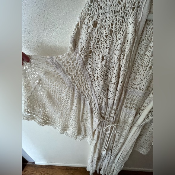 RARE! Free people crochet robe caftan duster - Picture 6 of 9